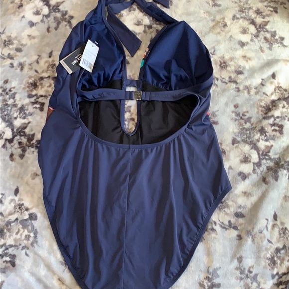 🌻❤️Kenneth Cole tummy toner bathing suit 🩱🌻 - Picture 5 of 8